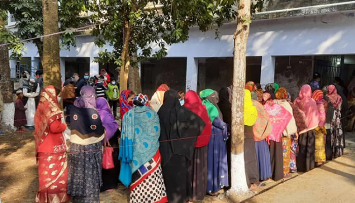 পঞ্চম ধাপে ৭০৮ ইউপি নির্বাচনে ভোটগ্রহণ চলছে
