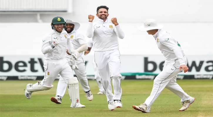 অর্ধেক সেশনও টিকল না বাংলাদেশ, লজ্জার হারে সিরিজ শেষ