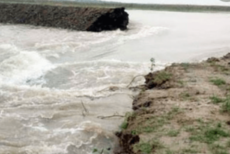 বিপদসীমার উপর দিয়ে প্রবাহিত হচ্ছে ধনু নদের পানি