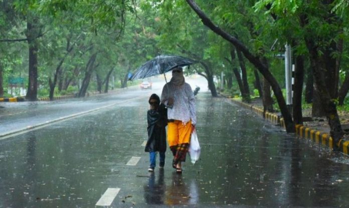 দেশের বিভিন্ন জায়গায় বজ্রসহ বৃষ্টির সম্ভাবনা