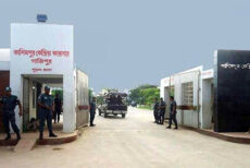 গাজীপুরে কাশিমপুর কারাগারে হাজতির সঙ্গে মামলার বাদীর বিয়ে