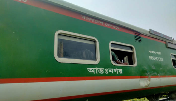 গাজীপুরে ট্রেনের ধাক্কায় পরিচ্ছন্নতাকর্মী নিহত