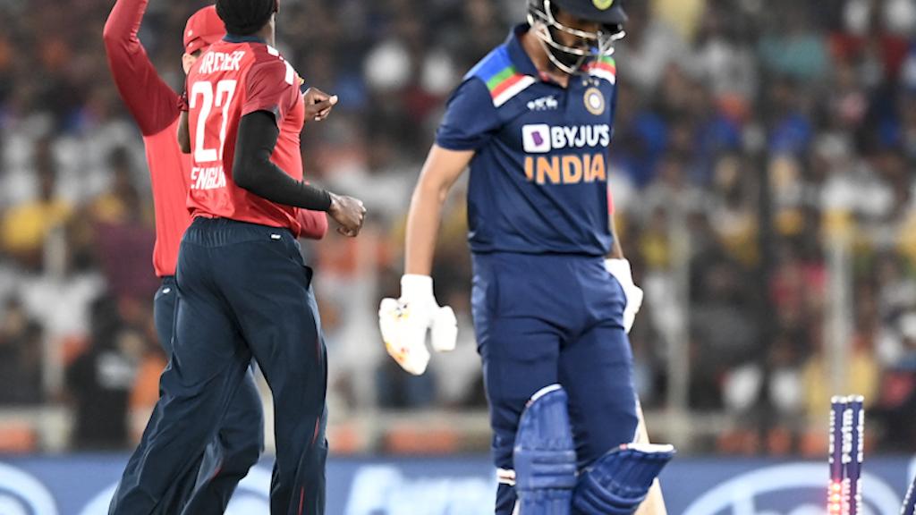 টি-২০ সিরিজ: সমতা ফেরাতে মরিয়া ইংল্যান্ড
