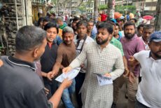 ধোলাইখালে সমাবেশের আগে ইশরাকের জনসংযোগ