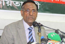 রক্ষা চাইলে মধ্যবর্তী সরকার গঠন করে দেশ ত্যাগ করুন : কর্নেল অলি