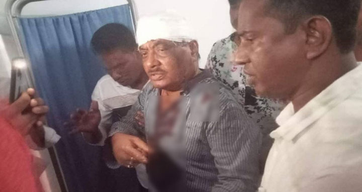 কুমিল্লায় হামলায় রক্তাক্ত বিএনপি নেতা বুলুকে হাসপাতালে ভর্তি