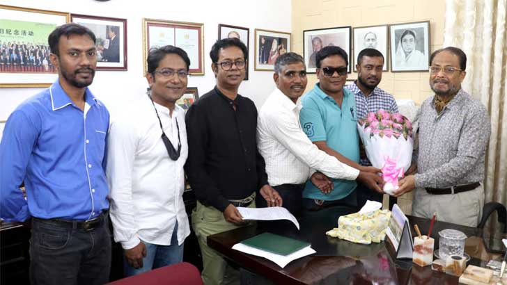 গণমাধ্যম স্বাধীনতা ভোগ করতে পারছে না: জিএম কাদের