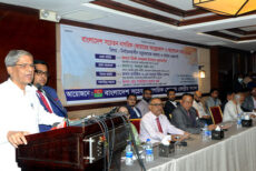সরকার ত্রাসের রাজত্ব কায়েম করেছে : মির্জা ফখরুল