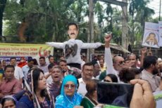 রাঙ্গার কুশপুত্তলিকা দাহ জি এম কাদেরের ক্ষুব্ধ সমর্থকদের