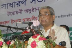 আইনের অপব্যবহার করে দেশের মানুষকে প্রতিহত করছে সরকার: ফখরুল