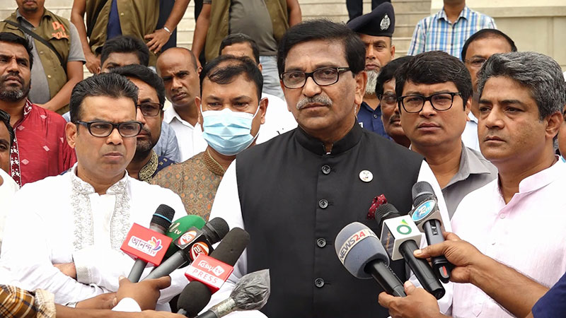 বাস-ট্রাকে আগুন দিয়ে মানুষ হত্যা করাই বিএনপির কাজ: হানিফ