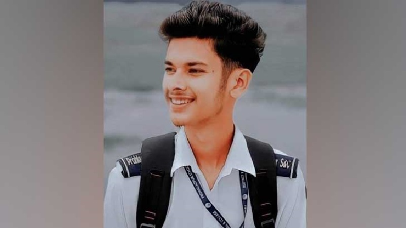 ওয়াজ শুনতে গিয়ে এক তরুণ ছুরিকাঘাতে খুন হয়েছে