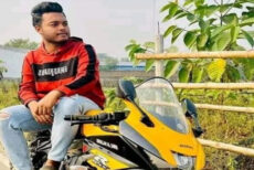 গাজীপুরে ট্রাকের ধাক্কায় প্রাণ গেলো মোটরসাইকেল চালকের