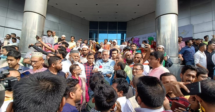 ১০ দফার দাবিতে শান্তিপূর্ণভাবে পদযাত্রা শেষ করতে চাই: আমিনুল হক