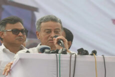 ইভিএম বা ব্যালট, এটা নিয়ে জনগণের কোনো মাথাব্যথা নেই: খসরু