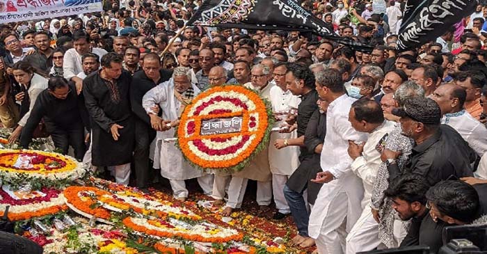 মাতৃভাষা দিবসে শহীদ মিনারে বিএনপির শ্রদ্ধা