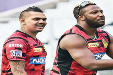 আজ রাতে আসছেন রাসেল ও নারিন