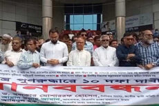 সরকারকে হটাতে হলে একটি গণঅভ্যুত্থান প্রয়োজন: মোশাররফ