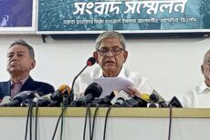 খালেদা জিয়ার কিছু হলে সমস্ত দায় সরকারকে নিতে হবে: ফখরুল