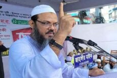 সরকার দেশকে সংঘাতের দিকে ঠেলে দিচ্ছে: চরমোনাই পীর