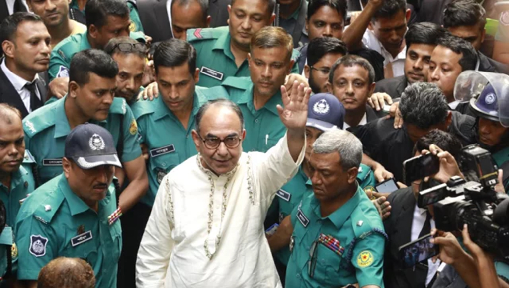 রিমান্ড শেষে আদালতে হাজির মির্জা আব্বাস