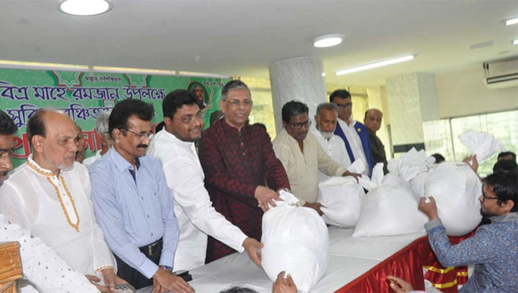 ইফতারের নামে বিলাসিতা করে বিএনপি-জামায়াত: নাছিম