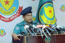 অনুমতি ছাড়া হাট বসালে মালিকসহ পশু জব্দ : ডিএমপি কমিশনার