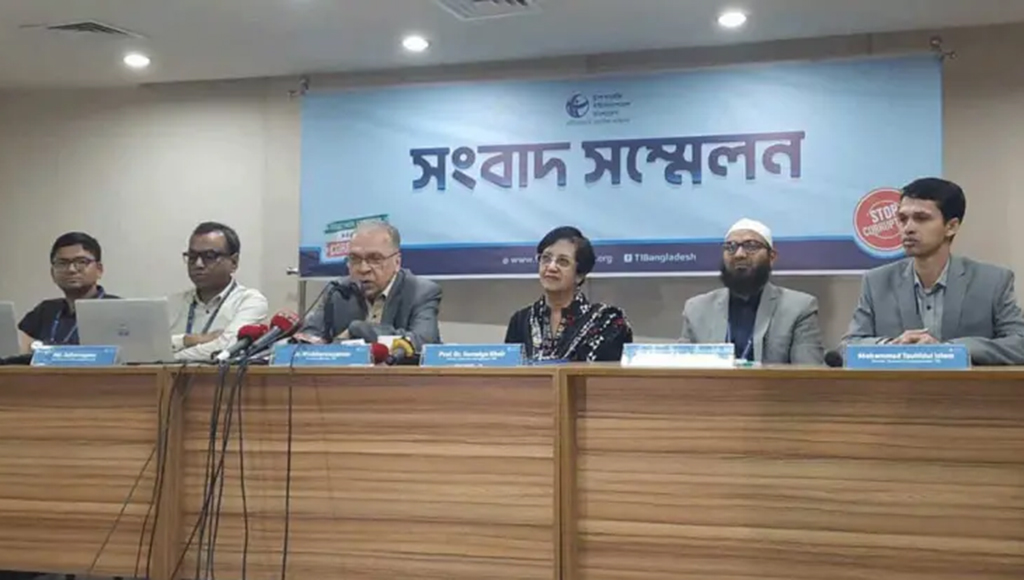 ১৪ বছরে সড়ক উন্নয়নে দুর্নীতি ৫১ হাজার কোটি টাকা