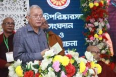 বাংলাদেশের মানুষের নিরাপত্তা নিশ্চিত করতে বদ্ধপরিকর প্রধান উপদেষ্টা