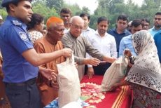 বন্যায় ক্ষতিগ্রস্তদের পুনর্বাসনের জন্য সরকার কেন্দ্রীয় কমিটি করেছে: ত্রাণ উপদেষ্টা