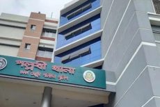 রাজধানীর পল্লবীতে দু’পক্ষের গোলাগুলিতে নারী নিহত