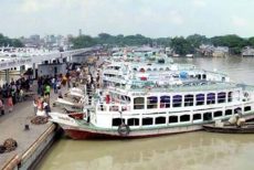ঢাকা থেকে ৬ রুটে নৌযান চলাচল বন্ধ ঘোষণা