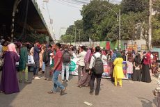 টানা ৫ ঘণ্টা পর সড়ক-রেলপথ ছাড়লেন তিতুমীরের শিক্ষার্থীরা