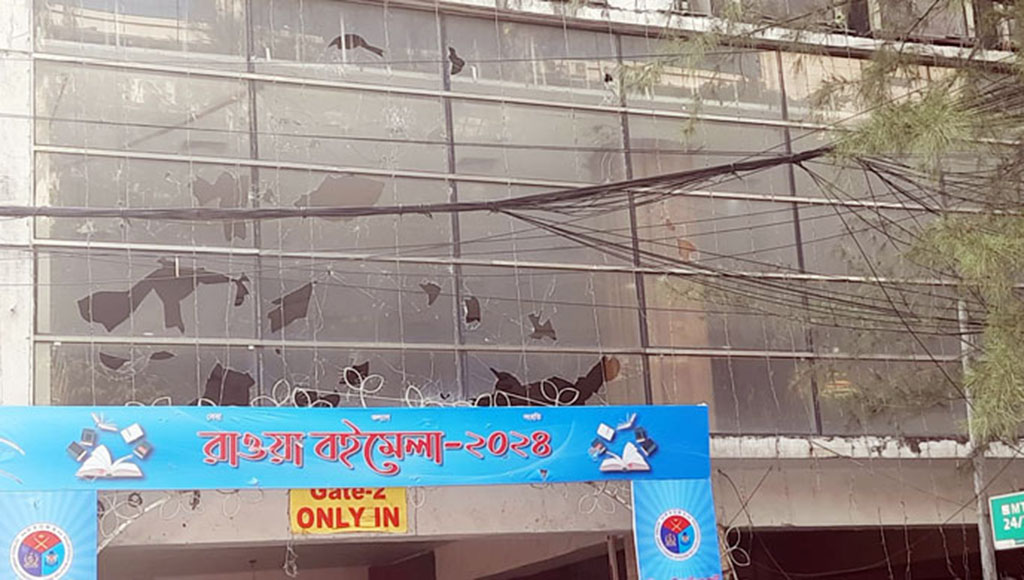 মহাখালীর শপিংমল ও এটিএম বুথে ভাঙচুর চালাল রিকশাচালকরা