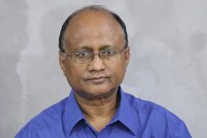 স্বরাষ্ট্র সচিব আবদুল মোমেনের পদত্যাগ, হচ্ছেন দুদক চেয়ারম্যান