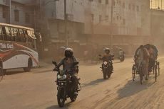 বিশ্বের দূষিত শহরের তালিকায় দ্বিতীয় ঢাকা