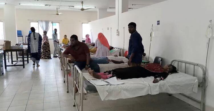 হাসপাতালে গাজীপুরের একই কারখানার ৮০ শ্রমিক