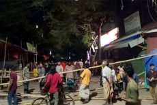 আইভীকে গ্রেফতারে বাধা দেওয়ায় মামলা