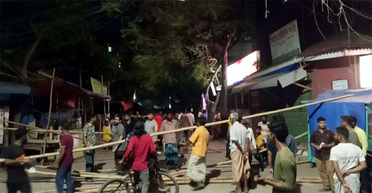 আইভীকে গ্রেফতারে বাধা দেওয়ায় মামলা