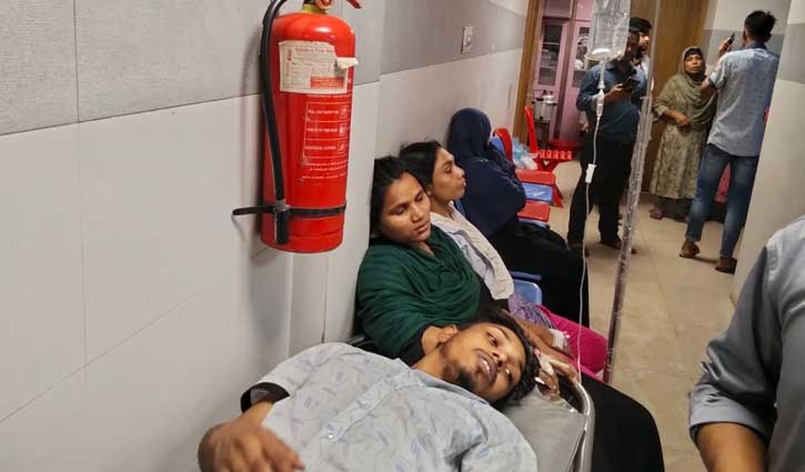 গাজীপুরে পানি পান করে শতাধিক শ্রমিক অসুস্থ