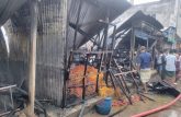 গাজীপুরে কাঁচাবাজারে ভয়াবহ আগুন