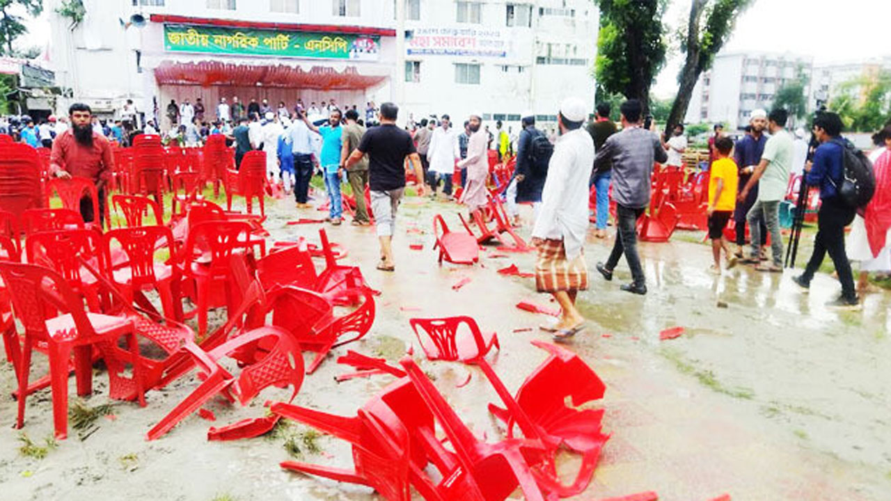 গোপালগঞ্জে এনসিপির ওপর হামলাকারীদের ছাড় নয় : অন্তর্বর্তী সরকার