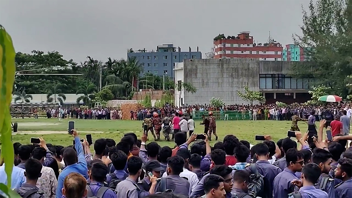 বিমান বিধ্বস্ত: নিহতের সংখ্যা বেড়ে ১৯